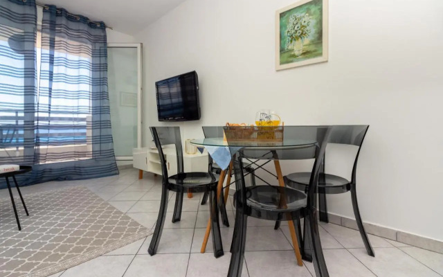 Apartment Beach Znjan