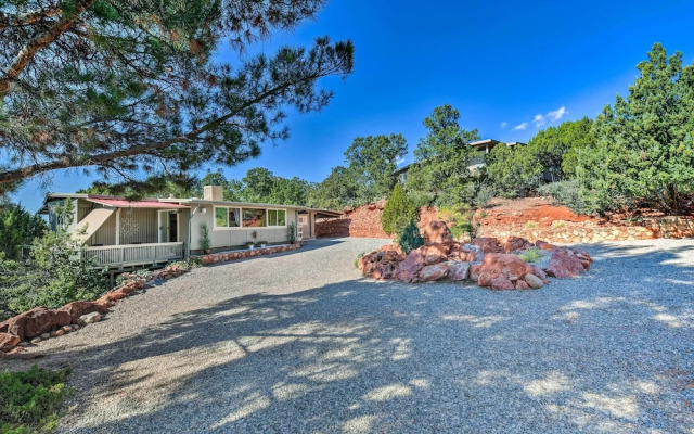 Sedona Stardust Hideaway' w/ Patio & Mtn Views!