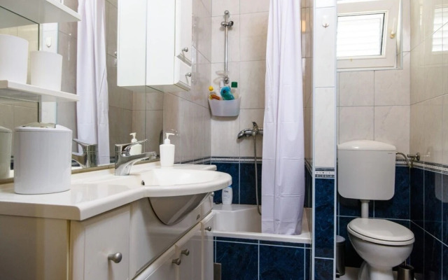 Stipe - 25m From the sea - A1