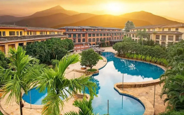 Discover Resorts