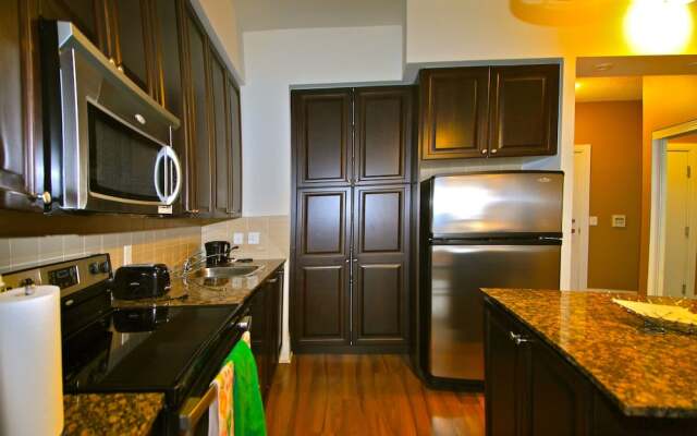 Red Maple Suites Mississauga