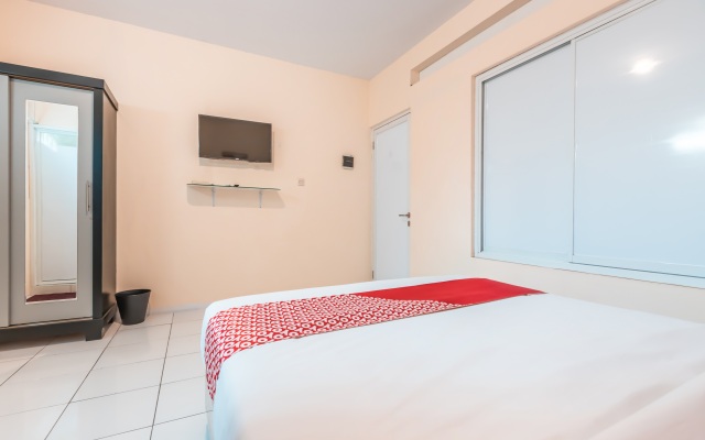 Super OYO 1868 J&b Room Pramuka