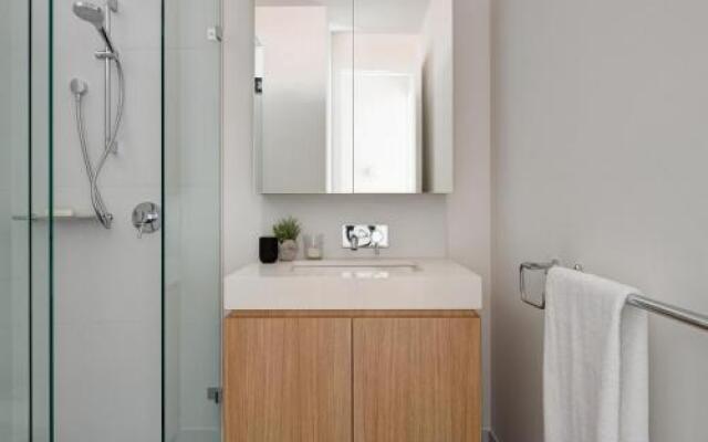 BOUTIQUE STAYS - Woodfin House