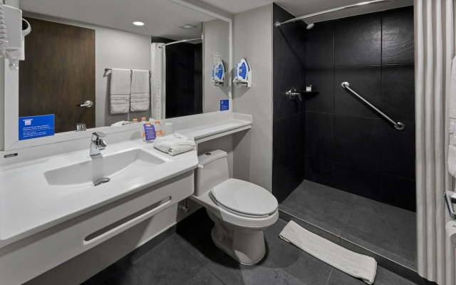 City Express Plus by Marriott Ciudad de México Santa Fe