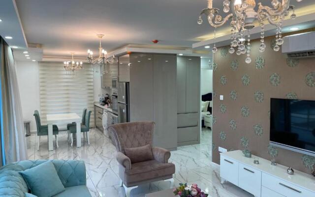 Elegant 2+1 Flat in the Heart of Kyrenia + wifi