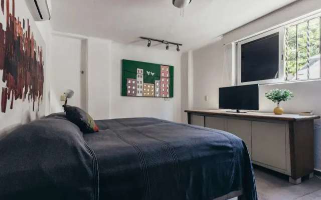 Cozy 2BR King Beds - Rooftop Pool - Fast Wifi