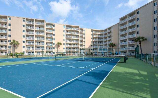 Holiday Surf and Racquet Club 412