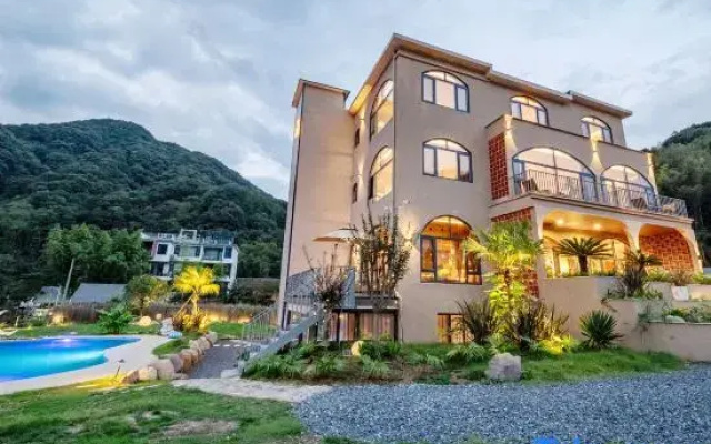 Yulin Homestay (Sanqingshan Tourist Highway)