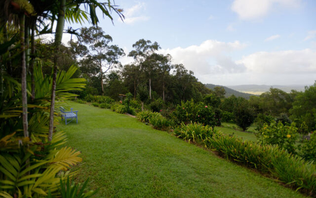 Ninderry Manor Luxury Retreat