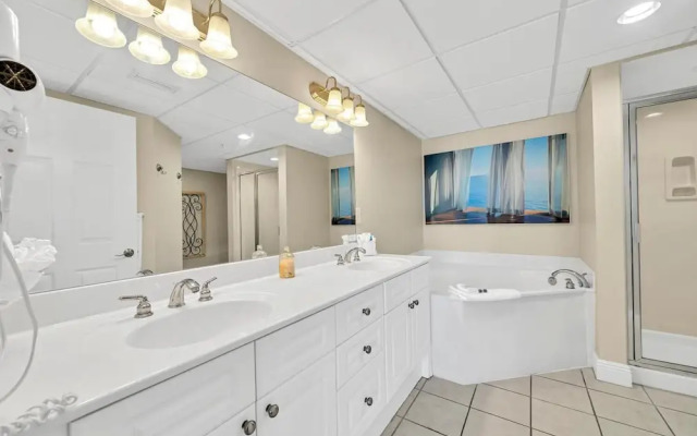 Emerald Beach 225