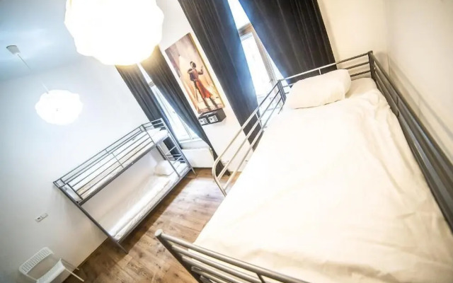 Krakovska Apartment