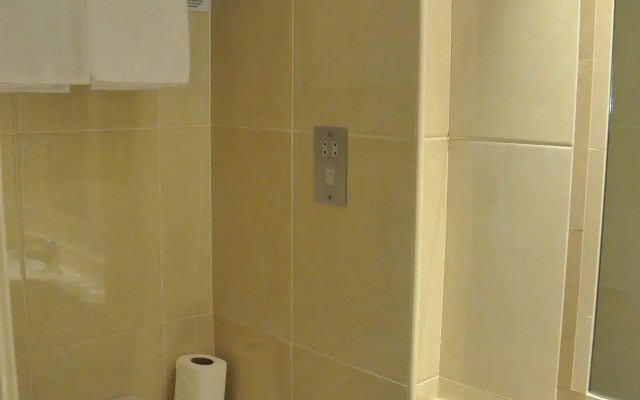 Olympic House Hotel