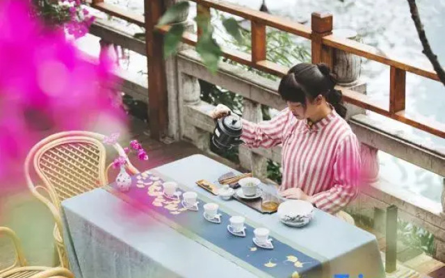 Yicai Jiaxiu Meisu Hotel (Guiyang Dashizi Jiaxiu Building)