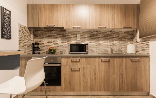 Big Central Metro Station Apartment 1