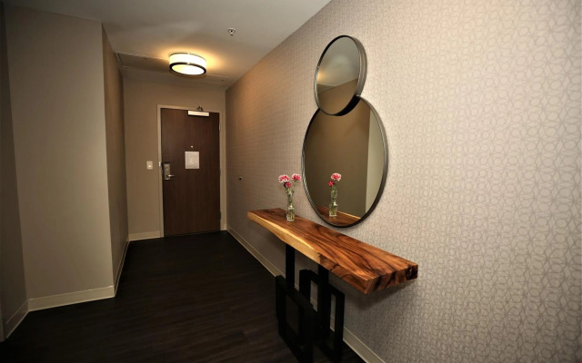 Holiday Inn Express & Suites Charlotte - South End by IHG
