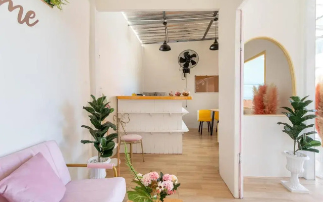 Brown Home Sattahip @ 19