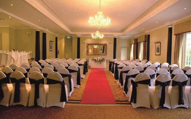 Macdonald Pittodrie House