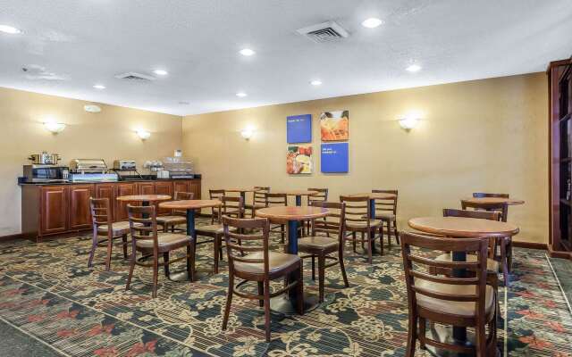 Comfort Inn Cleveland Airport