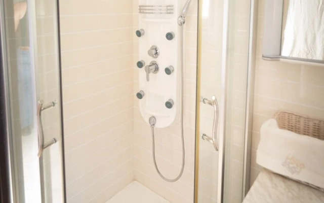 SeaView Flat Near the Beach