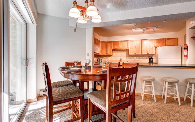 Powderhorn Condominiums by Ski Country Resorts