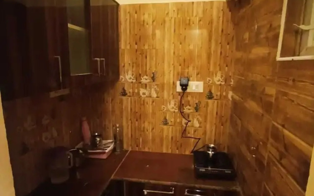 Rose garden enclave for families