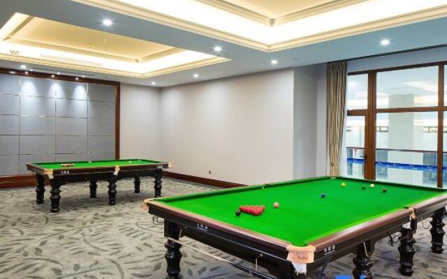 Southeast Huadu Hot Spring Hotel