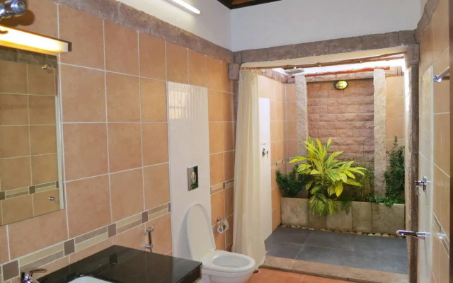 Kadambavanam Ethnic Village Resort