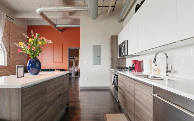 Luxury Downtown Dallas Stay by Amyfinehouse