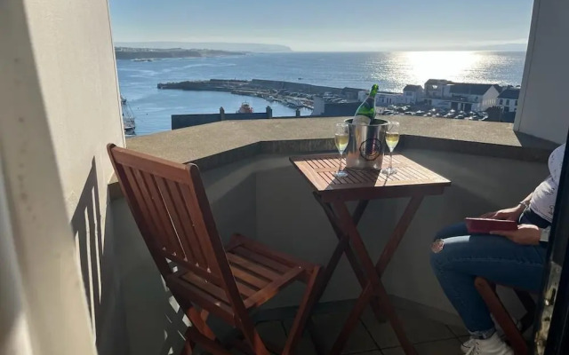 Portrush Penthouse Stunning Harbour & Atlantic Views