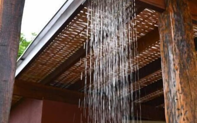 Cond Fechado na Ponta do Muta