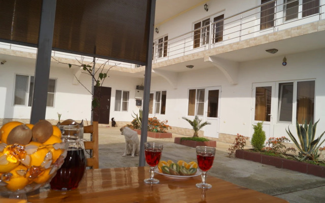 Ruslan And Juletta Guest House