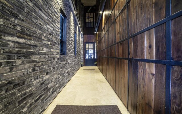 Hotel Stay 53