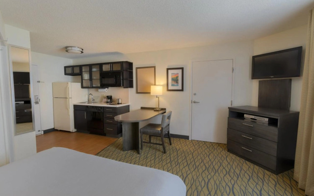 Candlewood Suites Rogers / Bentonville by IHG