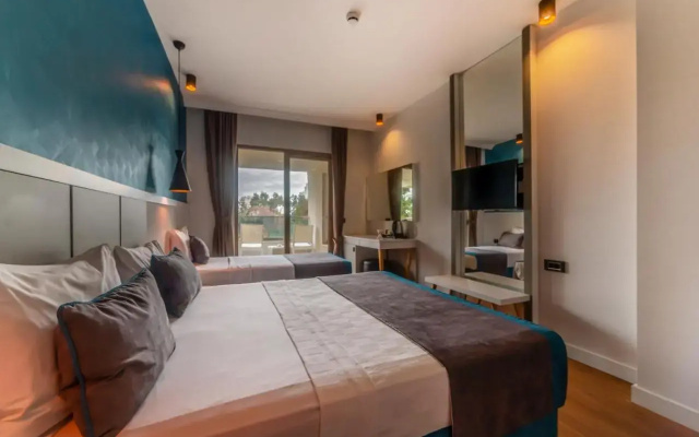Tema 242 Hotel