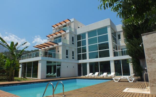 Aqualin Villas