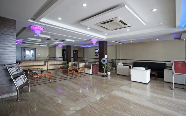 OYO 9011 Hotel Lohmod