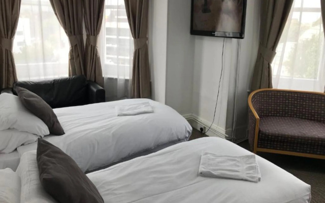Carlton Courth Hotel Eastbourne