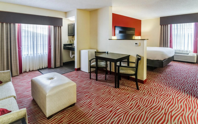 Holiday Inn Express & Suites Vinita by IHG