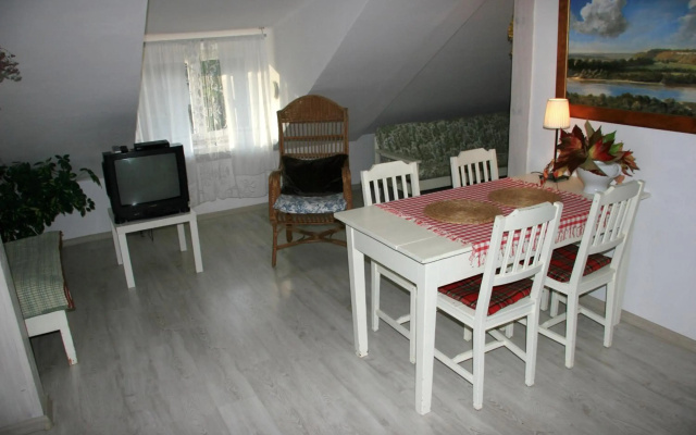 Pokoje Kwaskowa Góra 24