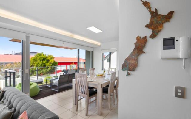The Lake Life - Taupo Central Holiday Apartment
