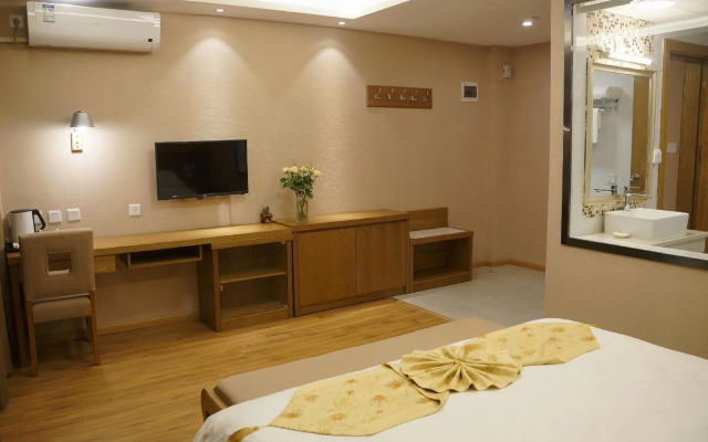Jinquan Business Hotel (Yan'an Hospital Jiaosanqiao Metro Station)