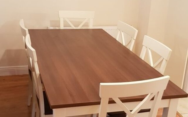 3 Bedroom newly furnished cork city
