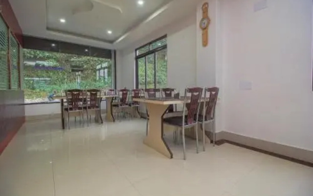 Hotel Blue Sapphire By OYO Rooms