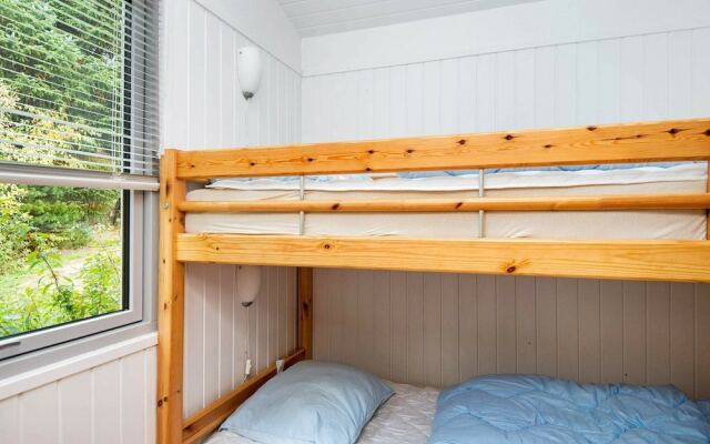 Comfy Holiday Home in Fårvang With Swimming Pool