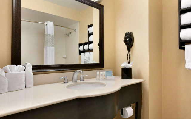 Hampton Inn & Suites Mahwah