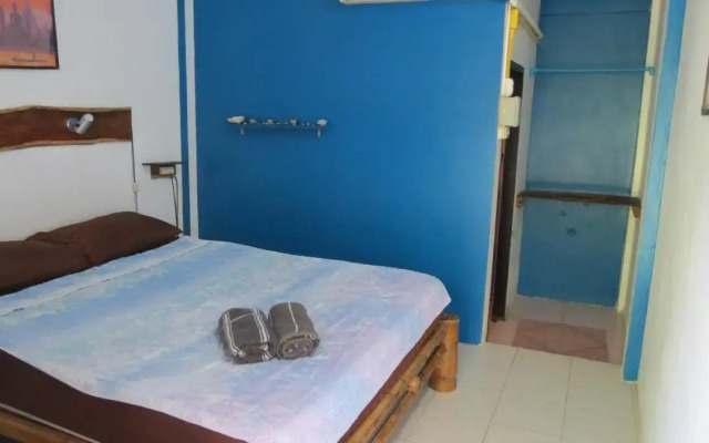 Happy Days Guest House