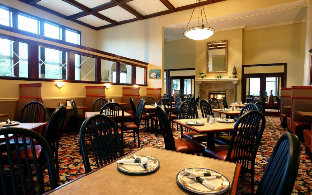 Four Points By Sheraton Portland East