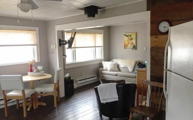 Far Far Away Guesthouse