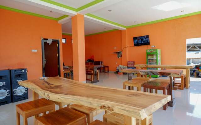 RedDoorz near Taman Makam Pahlawan Tatura