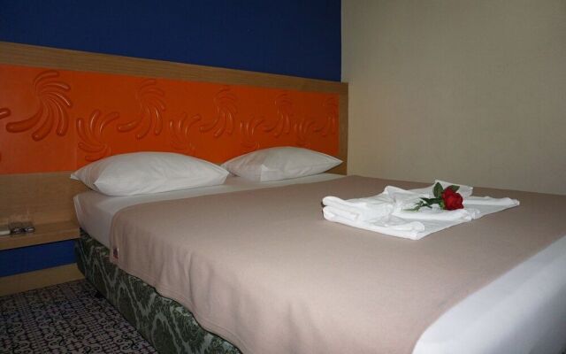 The Loom Resort Thung Song